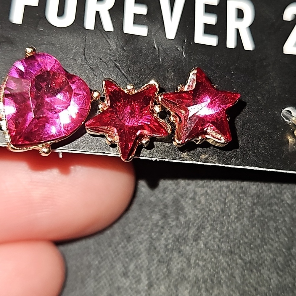 Forever 21 Juniors Pierced Gold Pink Heart Rhinestone Star Studs Hoops Earrings - Picture 3 of 5